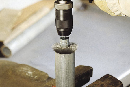 WOLFCRAFT WF2126000 SZCZOTKA PĘDZELKOWA 25 MM - DRUT FALISTY, TRZPIEŃ