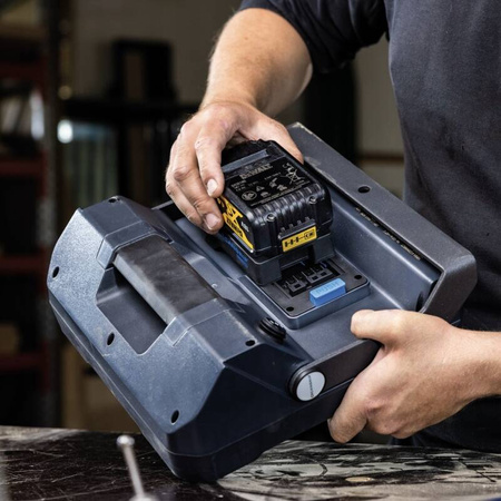 SCANGRIP AKUMULATOROWA LAMPA 4000 LM VEGA 4 CONNECT