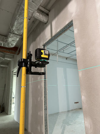 NIVEL SYSTEM LASER KRZYŻOWY CL4D-B BLUETOOTH + SJJ-M1 EX STATYW + LS24 ŁATA + LP36 TYCZKA