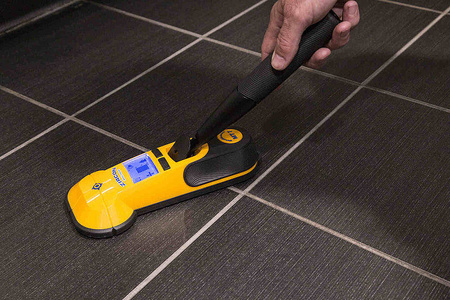 WYKRYWACZ METALU ZIRCON MT7