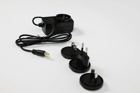 GRABO ŁADOWARKA WIELOGNIAZDOWA DO AKUMULATORÓW